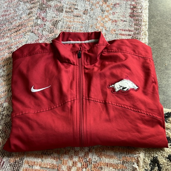 Great condition Razorbacks Univerisity of Arkansas NIKE DRI-FIT XL jacket! - Picture 9 of 9